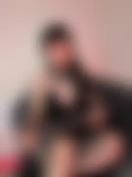 แชท XXX สดของ Ravenna666_