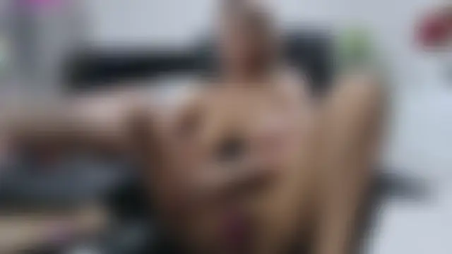 KattyeFox Adlı Modelin Canlı Sohbet Odası