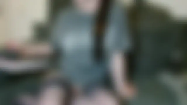 Jasmin-White Adlı Modelin Canlı Sohbet Odası