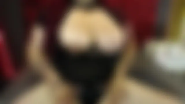 Sarah__Moonx Adlı Modelin Canlı Sohbet Odası