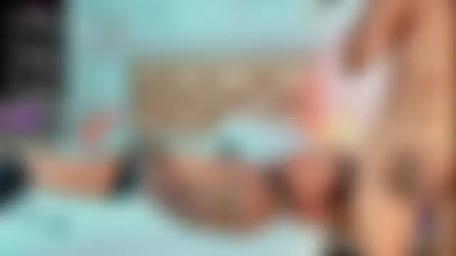 Show modela Valentiinoss na web-kameri