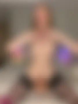 juliasweettits' Webcam Show