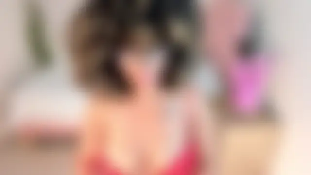 Brit_weston Adlı Modelin Canlı Sohbet Odası