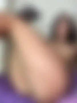 sharlot24のライブチャットルーム