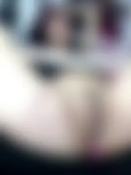 LucyStrike_ Adlı Modelin Canlı Sohbet Odası