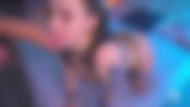 XXX chat uživo modela Bllowjoyy