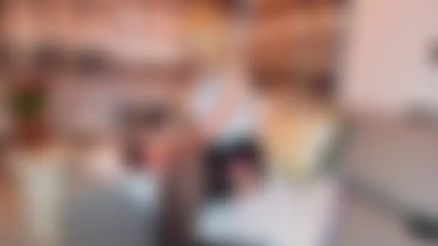 XXX chat uživo modela Hellen_TheSoul