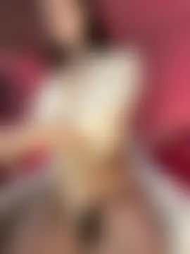 XXX chat uživo modela FlexboxDoll