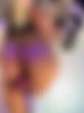 IamSteph13 Show Webcam