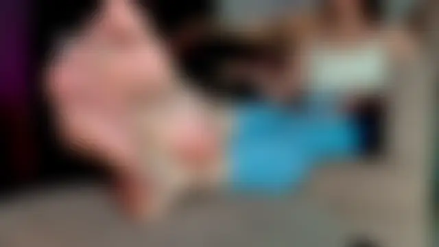 Yourfreebird Adlı Modelin Canlı Sohbet Odası