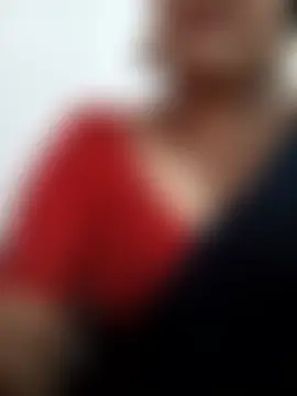 Nyra-23 Adlı Modelin Canlı Sohbet Odası