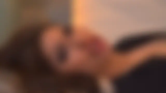 Valentina_Oliver Adlı Modelin Canlı Sohbet Odası