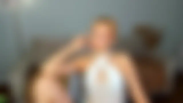 XXX chat uživo modela Ella-Ley