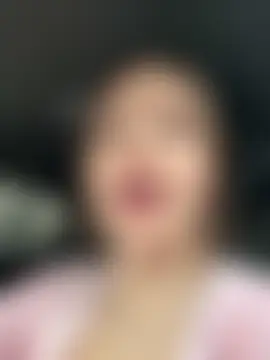 Chat soba uživo modela SMELLSEX