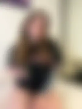 Show modela PumaShyXD na web-kameri