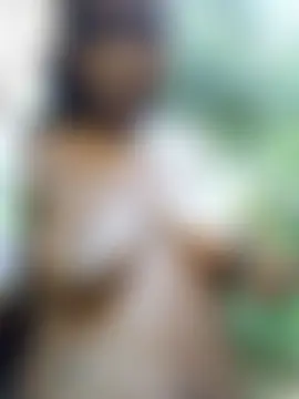 Black_juicy24 Show Webcam