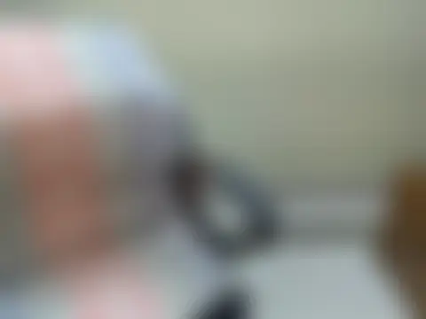 Surjeet_Kaur élő chatszobája