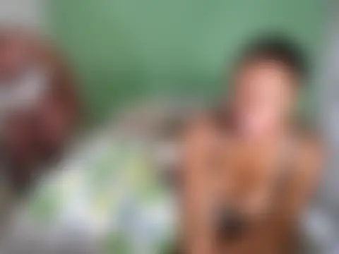 BendMeOverXX élő chatszobája