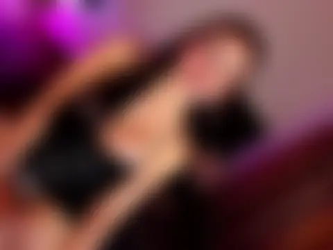 Show modela RueLoove69 na web-kameri