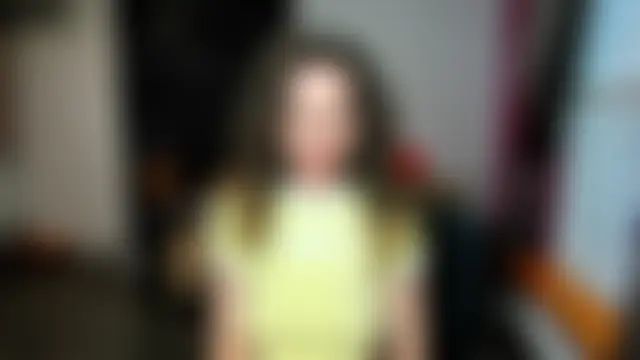 Kate_Millersi: διαδικτυακό σόου στην κάμερα