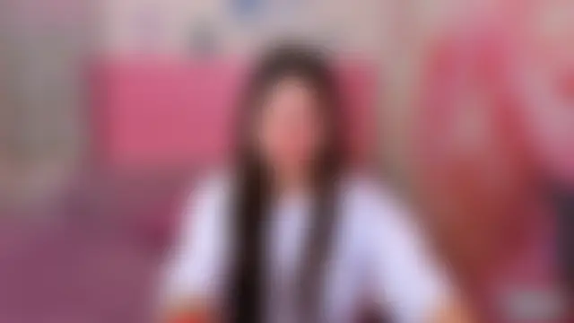 XXX chat uživo modela ElinaMils