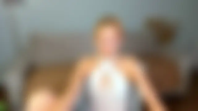 XXX chat uživo modela Ella-Ley