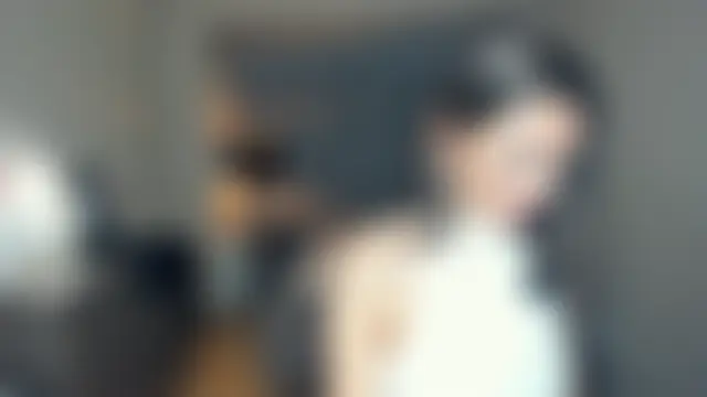 XXX chat uživo modela SookBurdin