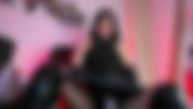 Madamedaphne_'s Live Chat Room