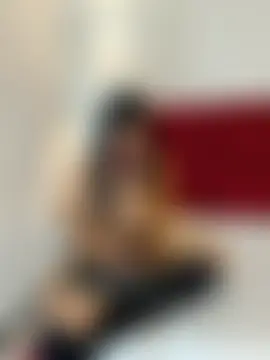 KarolVIPXXX Adlı Modelin Canlı Sohbet Odası