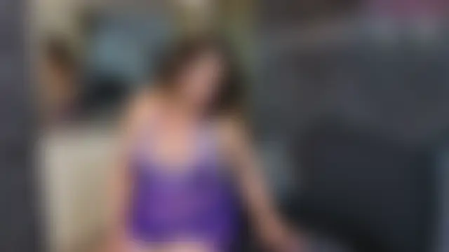 Pokój czatu na żywo – charlotte__G