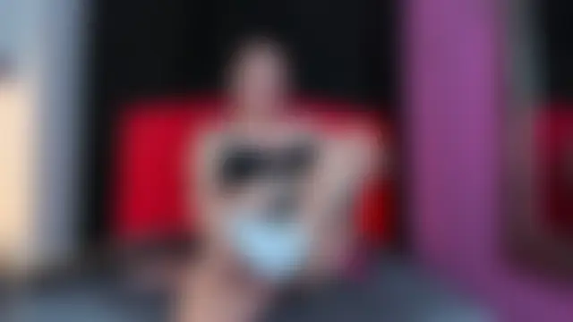 ScarletBigTitties élő chatszobája