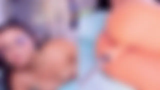 EllieBlushn Live XXX chat