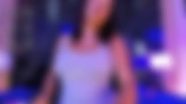 BustyGlow: δωμάτιο απευθείας συνομιλίας