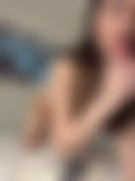 IrisBlues Adlı Modelin Canlı Sohbet Odası