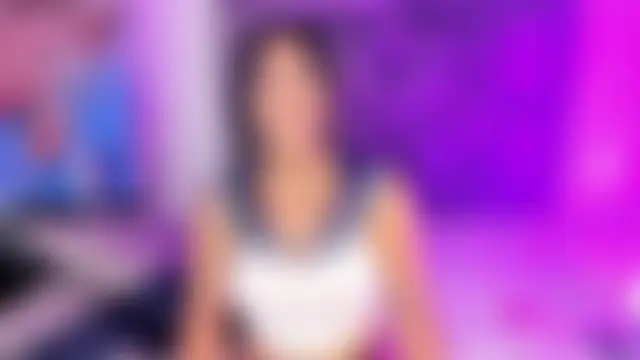 Chat soba uživo modela CandyRoxx1_