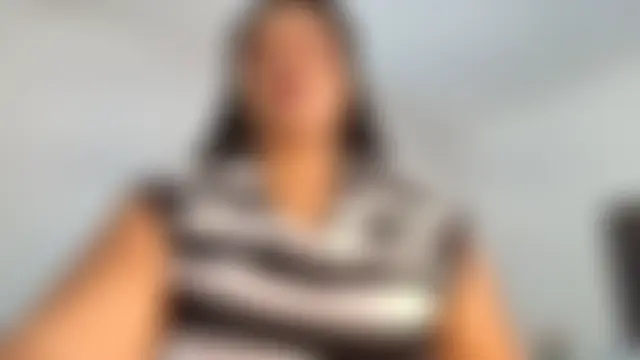 luxy_benet's Live Chat Room