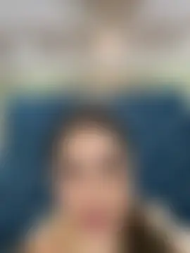 ThaniaJones 现场聊天室