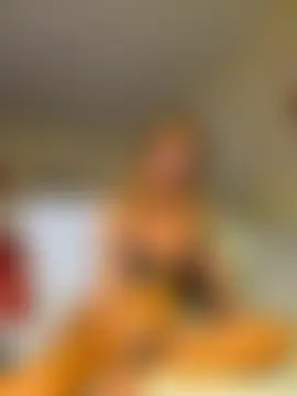 HotWifeLyn68 실시간 채팅방