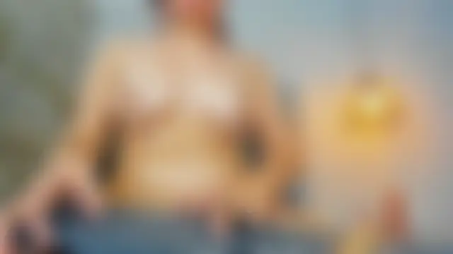 LUCIA_KHAN 现场聊天室