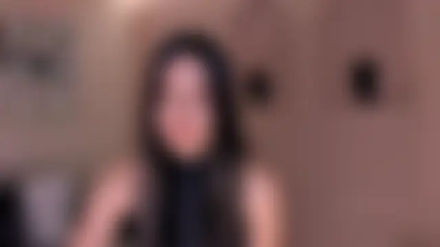 LucieMartin's Live Chat Room