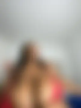 Sala de chat en directo de Breisy_bigboobs