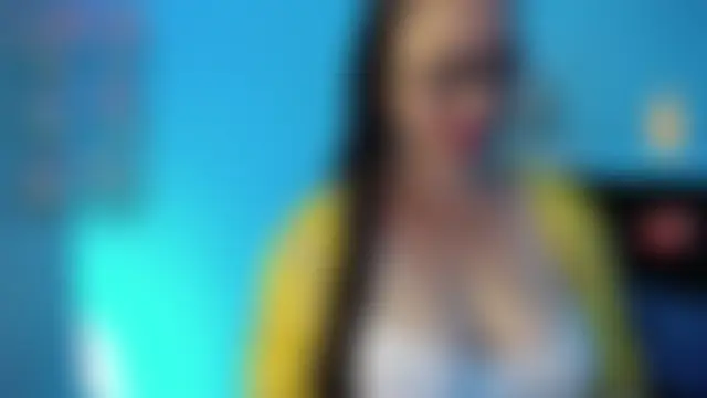 milly_sanchez's Live Chat Room