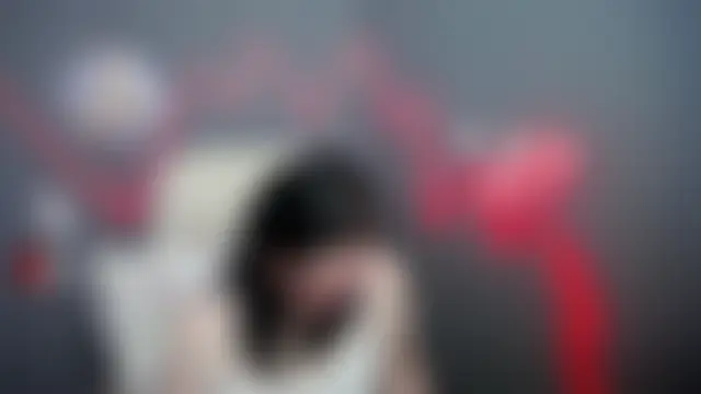 LauraFinnのライブXXXチャット