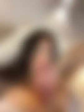 Živá chatovací místnost _MadiLee_