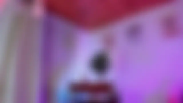 Chatroom en direct de Lauraricci__