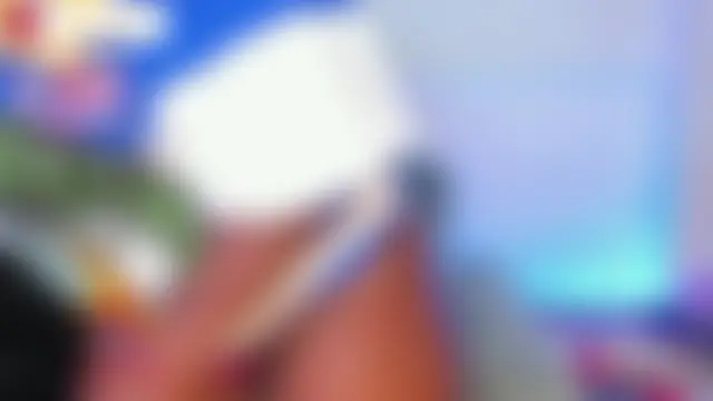 Keily-w Adlı Modelin Canlı Sohbet Odası