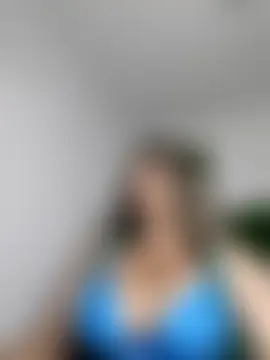 Eva_Luxei Adlı Modelin Canlı Sohbet Odası