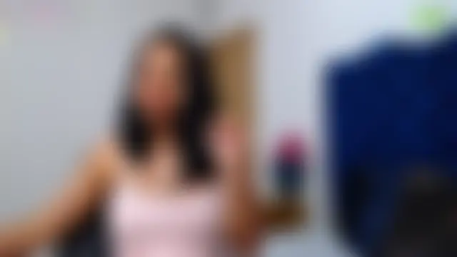 Lili666_ Adlı Modelin Canlı Sohbet Odası