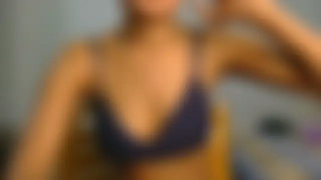 Pokazy przed kamerką – Aarti_misty71