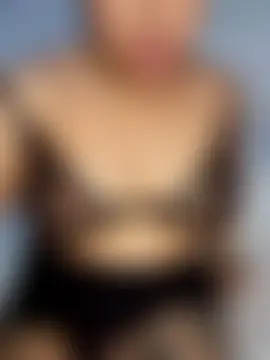 Angelly_ricura – Naživo chatovacia miestnosť